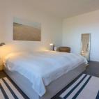 5c8a36ec230000dd0422d16f