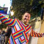 5c8aed6120000045046ff86a