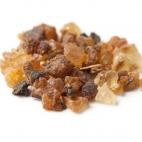 La mirra es la esencia de protección por excelencia. Su impacto sobre las emociones es prodigioso, induce a la calma, nos conecta con nuestra intuición, por lo que es ideal para la relajación y para acompañar meditaciones. En su aspecto medi...