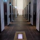 5c8b3ddd240000f7054d2e81