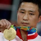 5c8b2e3e2300000401244efd