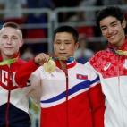 5c8b2e3f2400000a05a449a8