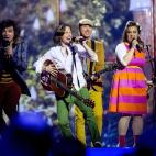 El grupo Aarzemnieki, que representa a Letonia, interpretan ''Cake to Bake', en una actuación previa al festival de Eurovisión 2014, que se celebrará en Copenhague (Dinamarca) el sábado 10 de mayo de 2014.