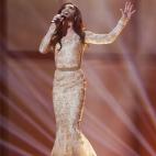 El representante de Austria, Conchita Wurst, canta su tema 'Rise like a phoenix' en una gala previa al festival de Eurovisión 2014, que se celebrará en Copenhague (Dinamarca) el sábado 10 de mayo de 2014.