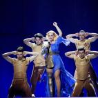 Cristina Scarlat, representante de Moldavia, canta 'Wild Soul' en la primera semifinal, previa al festival de Eurovisión 2014, que se celebrará en Copenhague (Dinamarca) el sábado 10 de mayo de 2014.