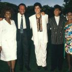 5c8a4997250000bd0580f263