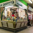Dirección: Mercado de San Fernando, C/ Embajadores 41 En el mercado de San Fernando, ubicado en pleno barrio de Lavapiés, hay una librería muy especial. La Casquería es un proyecto que valora el reciclaje y fomenta el intercambio y la circul...