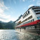 5c8aa9f9250000580681824c