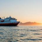 5c8aa9fb2400000a05a372a5