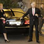 5c8acde6230000dd0423bd46