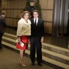 5c8acde7240000f7054c7ca9