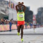 5c8b301e2400004205a44e40