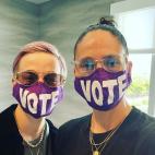Futbolista y jugadora de baloncesto.