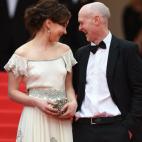 5c8aa76e2500000a06817c27