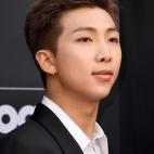 Nombre completo: Kim Nam-joon.Fecha de nacimiento: 12 de septiembre de 1994. lsan-gu, Goyang, Corea del Sur.Rol: compositor y rapero.