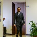 Alberto Garzón ha encontrado su estilo entre trajes y americanas con chinos