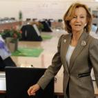 La exministra Elena Salgado, impecable