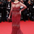 La actriz acudió con un Elie Saab al estreno de Gracia de Mónaco.