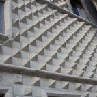 Este palacete es símbolo del pasado glorioso de Lisboa durante la época de los descubrimientos. Llama especialmente la atención su fachada, repleta de piedras con forma de pirámides o puntas de diamante, una herencia artística del período ...