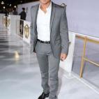 5c8b1276240000f404a405b8