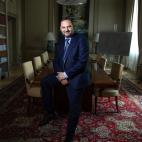 5ca478e7240000fb00c8893b