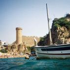 Este precioso pueblo de pescadores en plena Costa Brava, que también ha sido localización de rodaje —Ava Gardner y James Mason grabaron aquí Pandora y el holandés errante—, es el lugar perfecto para una escapada de relax. También llamad...