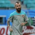 5c8a4562250000e203c8d20e