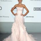 La modelo brasileña Izabel Goulart, de Emilio Pucci.