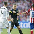 5c8b0bb8230000040123fc7c