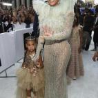 5c8aa96c230000d50423753a