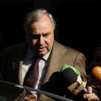 5c8b12df240000f7054cc9d2