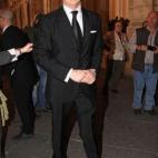 5c8a998e250000e203c93fc8