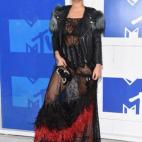 5c8aa9702500000d04c966d4