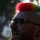 Los y las participantes en la marcha del Orgullo 2021 en Madrid