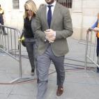 5c8a99942400000a05a34a1e