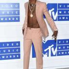 5c8aa9772300007f01237564