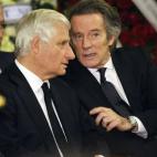 5c8a9998250000bd05815973