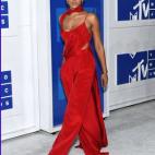 5c8aa97a230000d50423756a