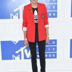 5c8aa97d2500000a06818118