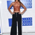 5c8aa97e2500000d04c966f2