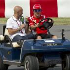 5c8aa31720000045046f71d0