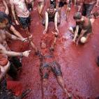 5c8b6cf32000009e0470ba3d