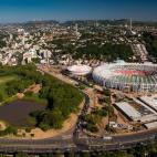En Porto Alegre se jugarán partidos de los grupos B, E, F y H, y tan sólo uno de octavos de final. Tiene un aforo de 48.849 espectadores.