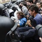 5c8b0ec8240000f404a3fe85