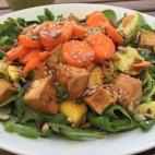 Rápida de preparar —bastan diez minutos— y refrescante para los días de calor. Se prepara siguiendo estos pasos.