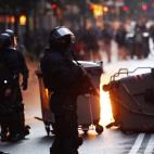 5c8b0ed4360000e01c6c5f28