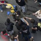 5c8b0ed72400004205a3fea7