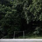Portería hecha con cuatro palos unidos en Río de Janeiro.