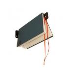Mucho más que un marcapáginas: atorníllalo a la pared más cercana a tu lugar de lectura favorito y así y tendrás tu libro esperándote con la página preparada. (Vía Connox.)