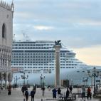 5c8b183c250000e203ca0589